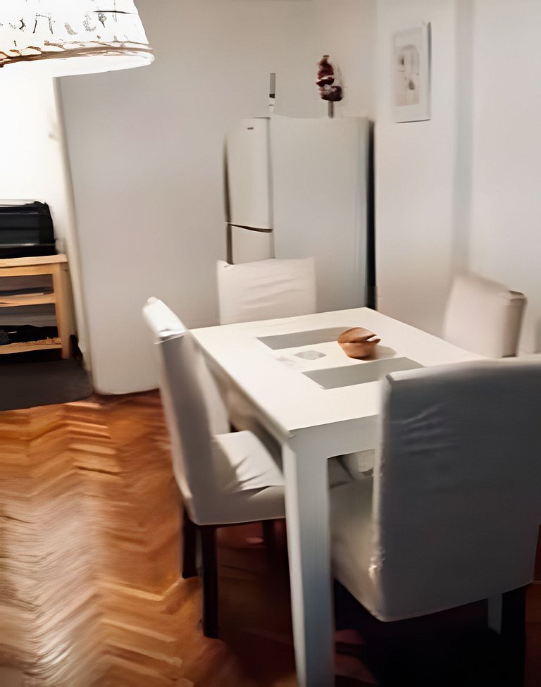 Spacious Studio Apartment in Downtown Buenos Aires (2D)