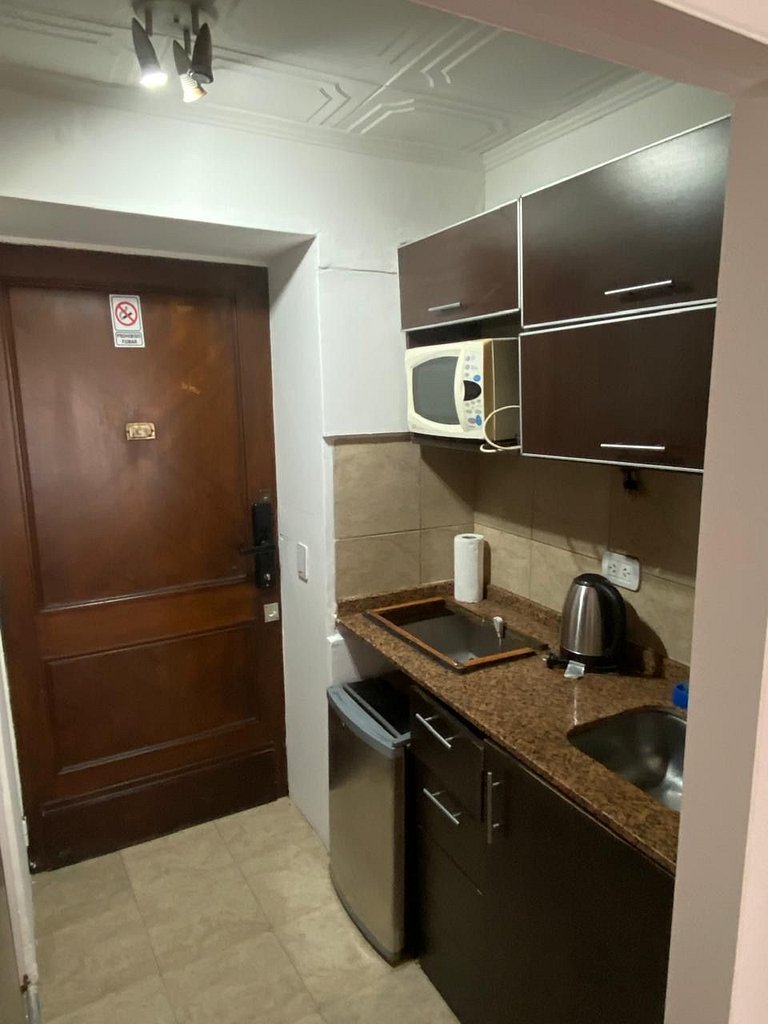 Studio apartment in downtown Buenos Aires (1B)
