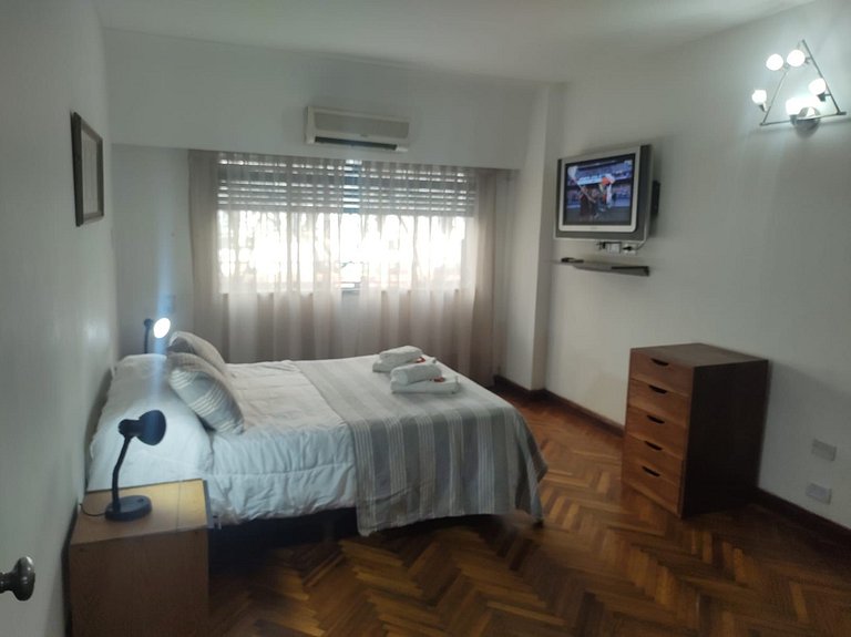 Apartamento 2 Amb en microcentro de Bs As (1A)