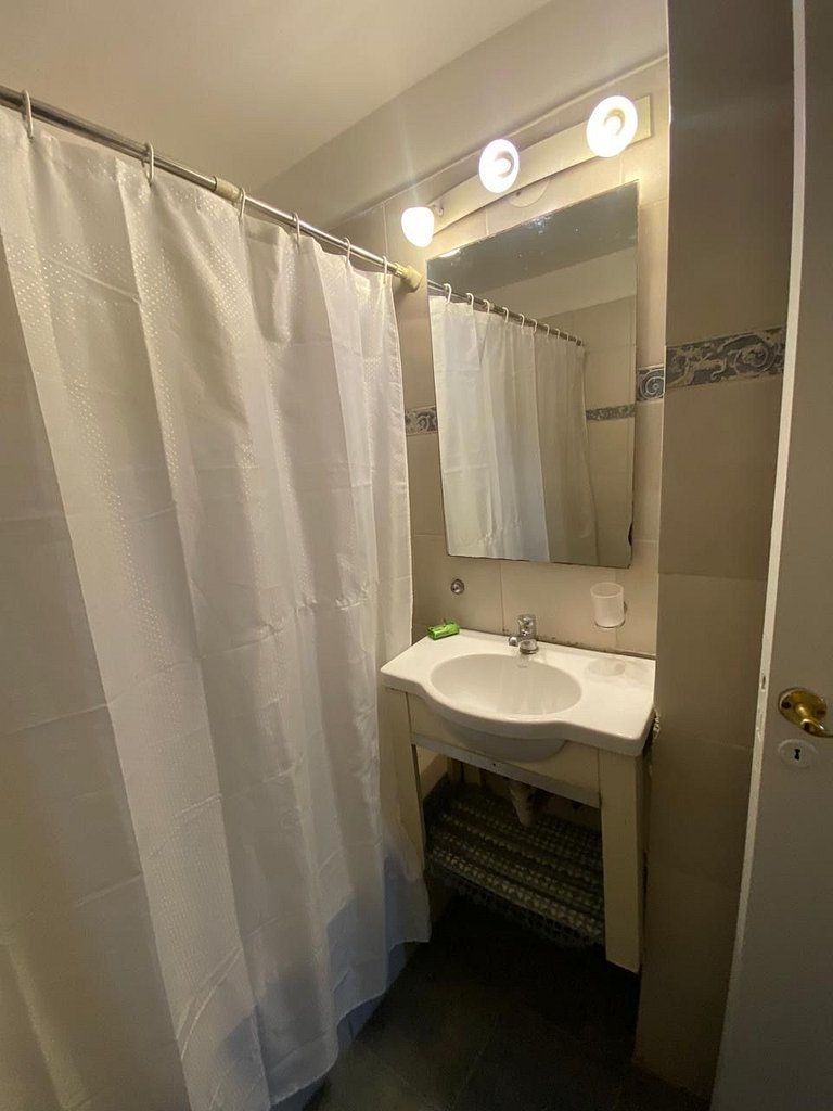 Gran monoambiente en centro de Buenos Aires (1C)