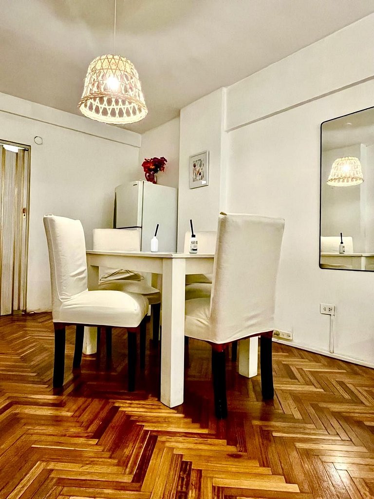 Spacious Studio Apartment in Downtown Buenos Aires (2D)