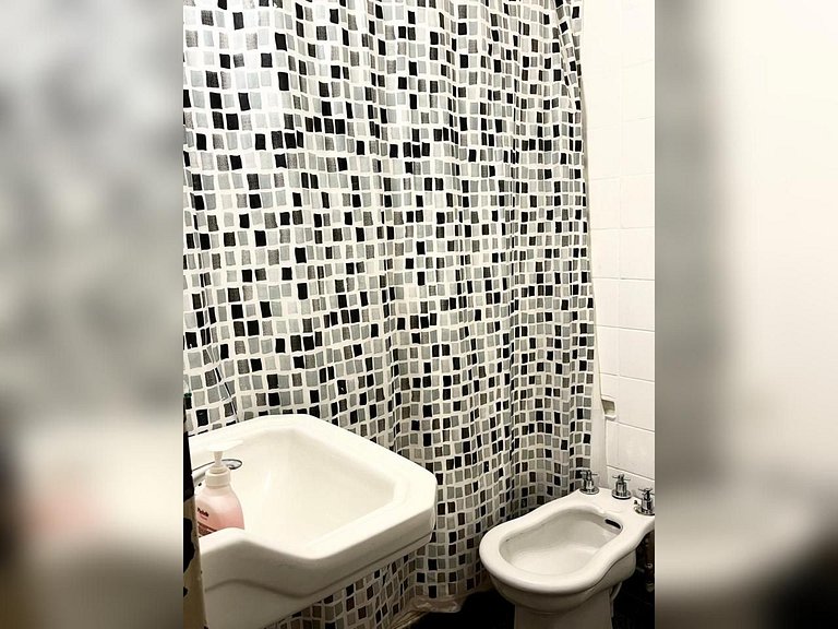 Espaçoso apartamento estúdio no centro de Buenos Aires (2D)