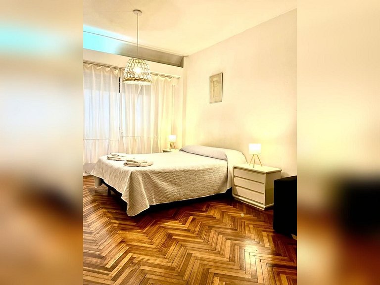 Spacious Studio Apartment in Downtown Buenos Aires (2D)
