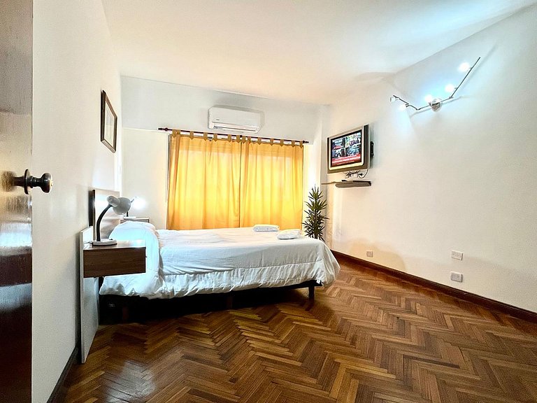 Apartamento de 2 quartos no centro de Buenos Aires (1A)