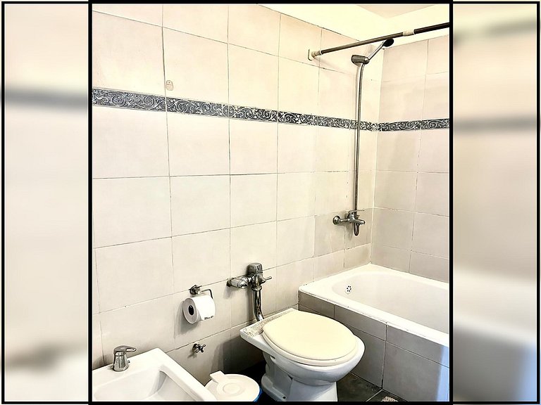 Large studio apartment in downtown Buenos Aires (1C)