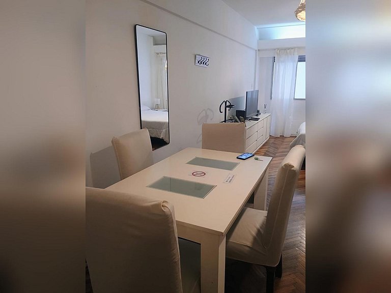 Espaçoso apartamento estúdio no centro de Buenos Aires (2D)